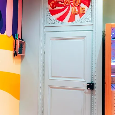 Apartment Capsule Bonbon - Balneo - Sauna - Billard - Nintendo Switch